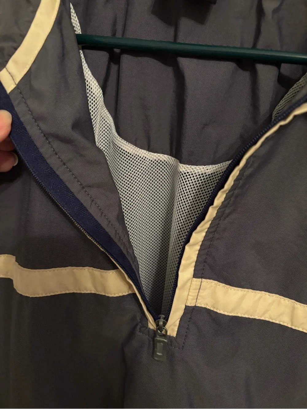Vintage 90’s Nike Charcoal Windbreaker with Cream Accents Xl